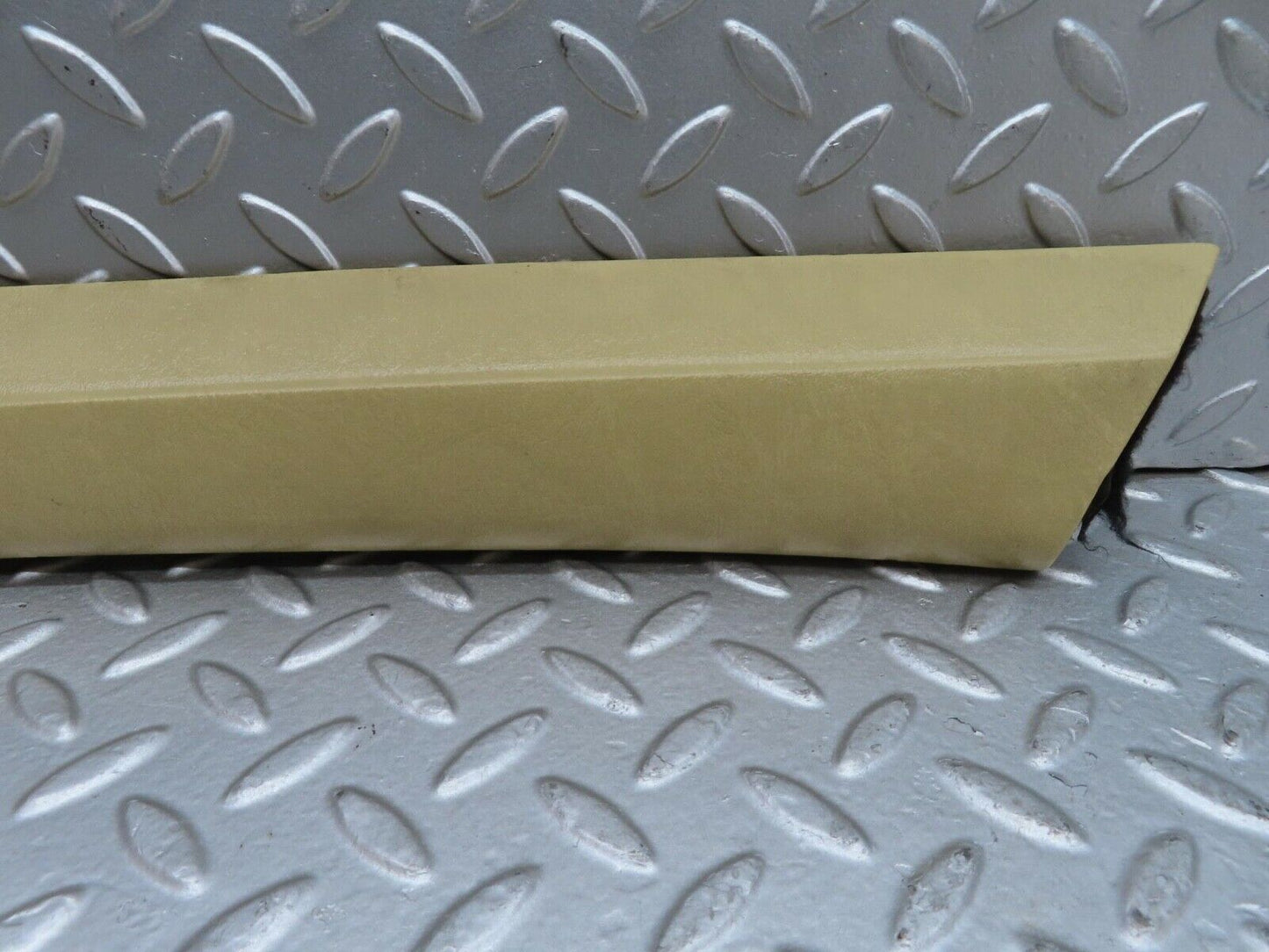 15318 Mercedes-Benz W123 230E A Pillar Cover Left Side