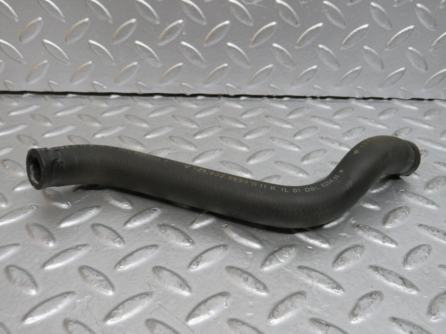 29562 Mercedes-Benz W124 230E Water Hose Pipe 1248325894
