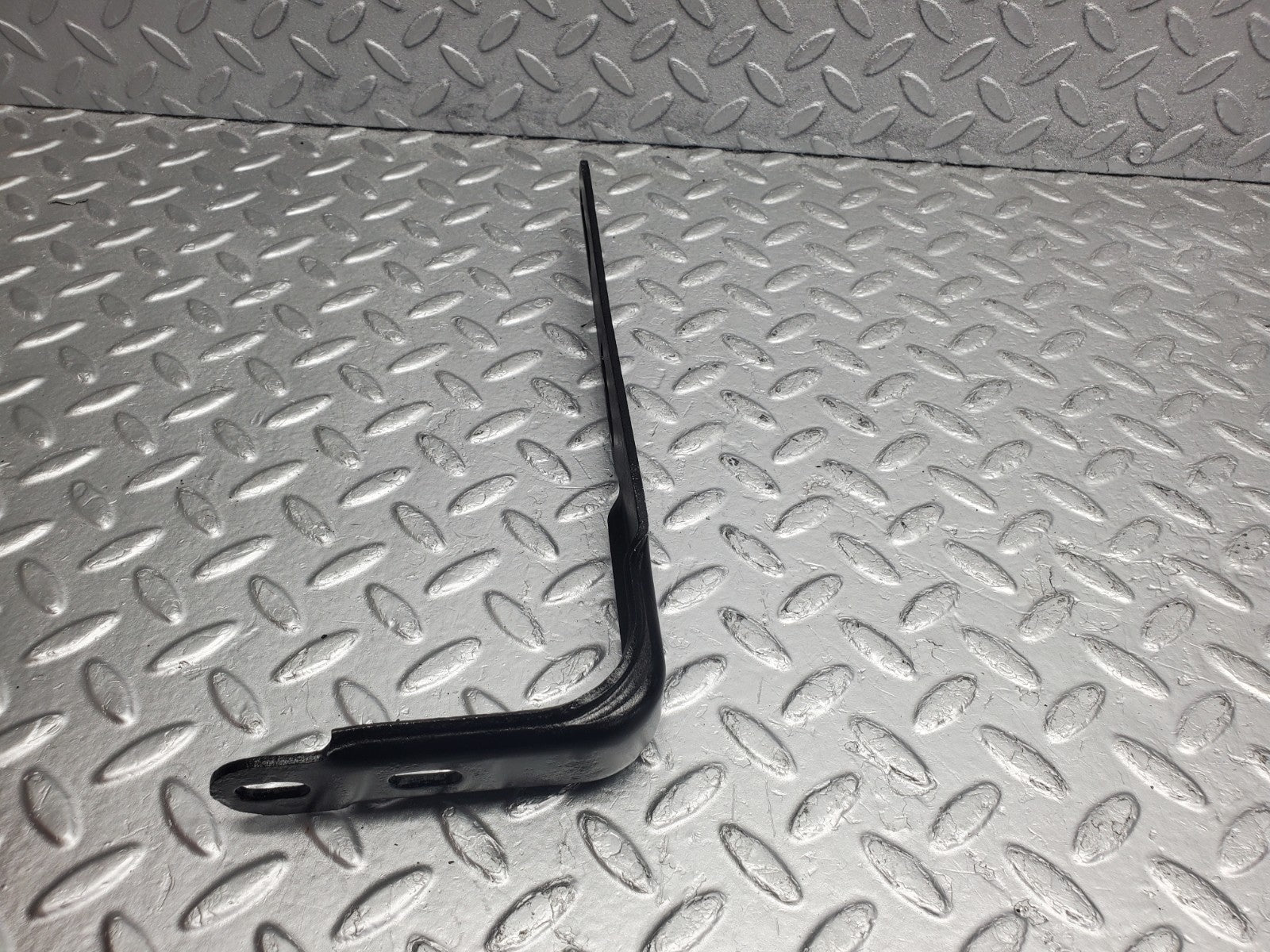 W124 Wagon exhaust bracket used OEM
