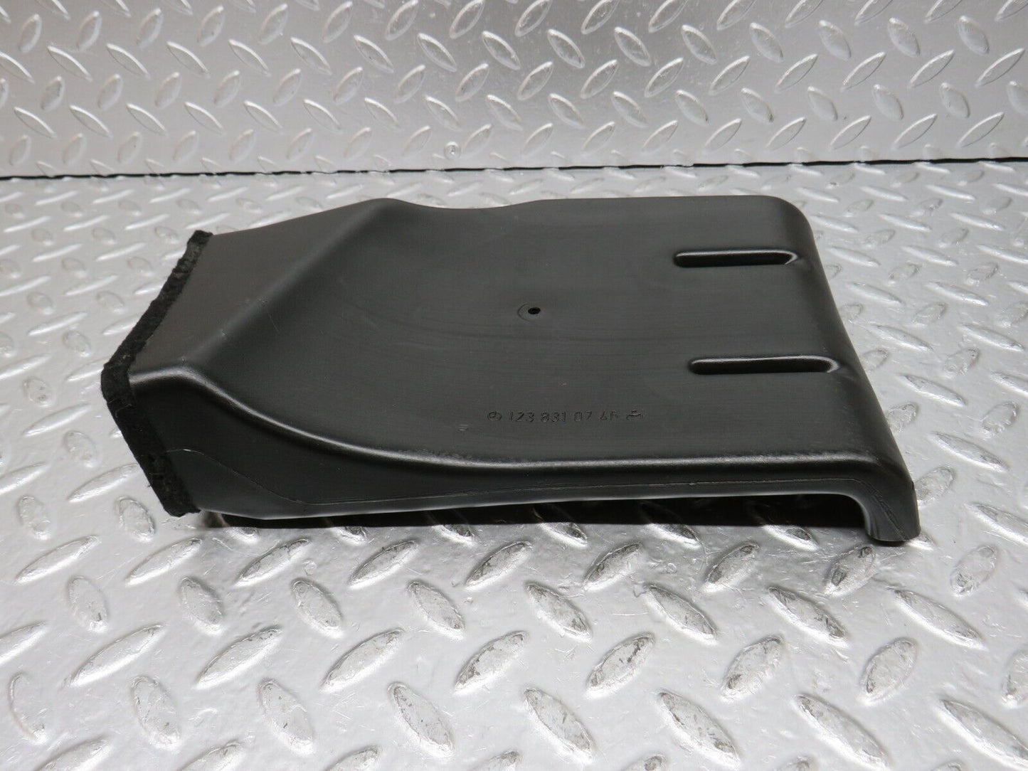 0486 Mercedes-Benz W123 230E Air Duct Heater Ventilation Right 1238310746