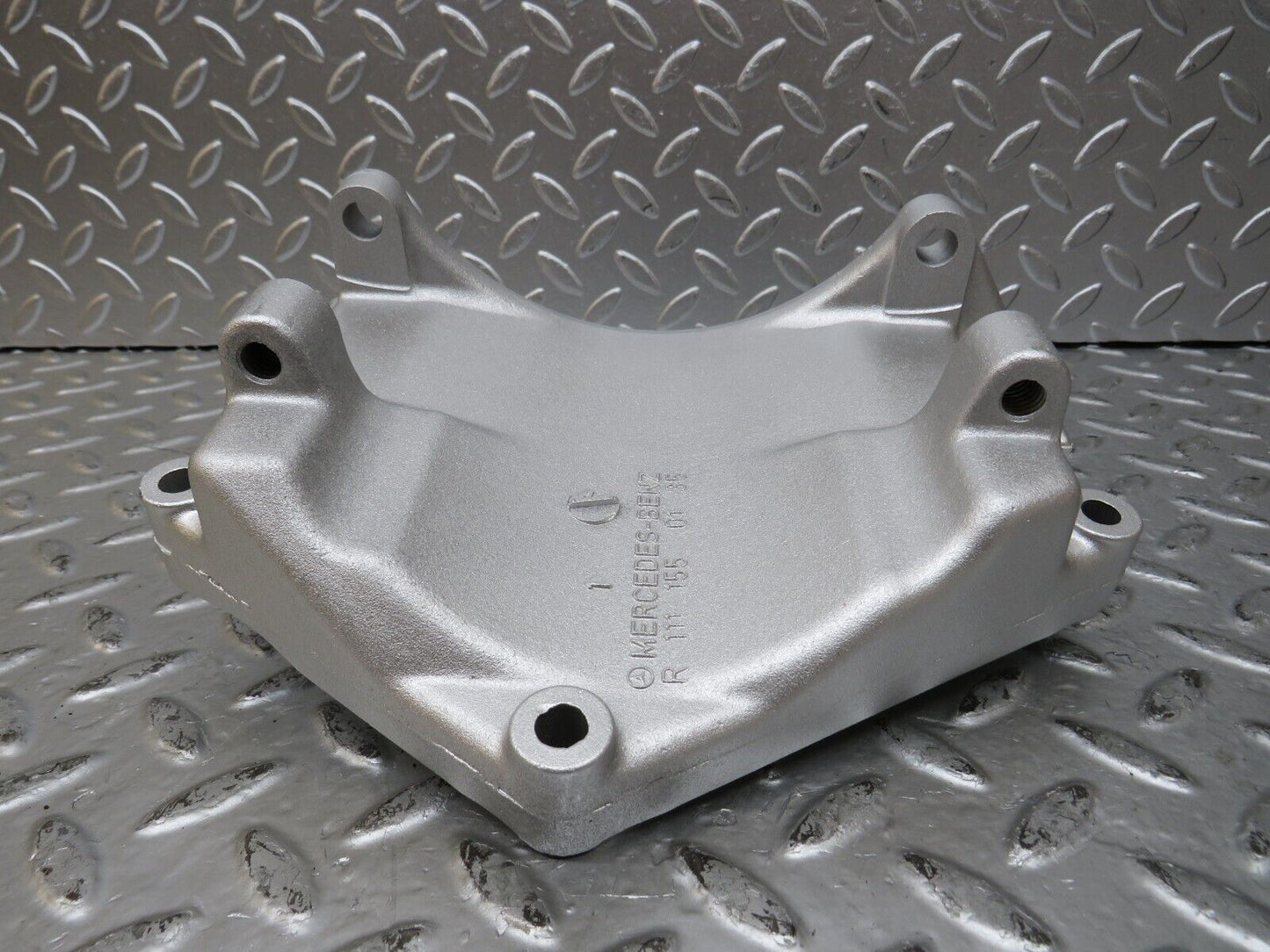 26680 Mercedes-Benz C124 220CE Coupe AC Compressor Support Bracket 1111550135