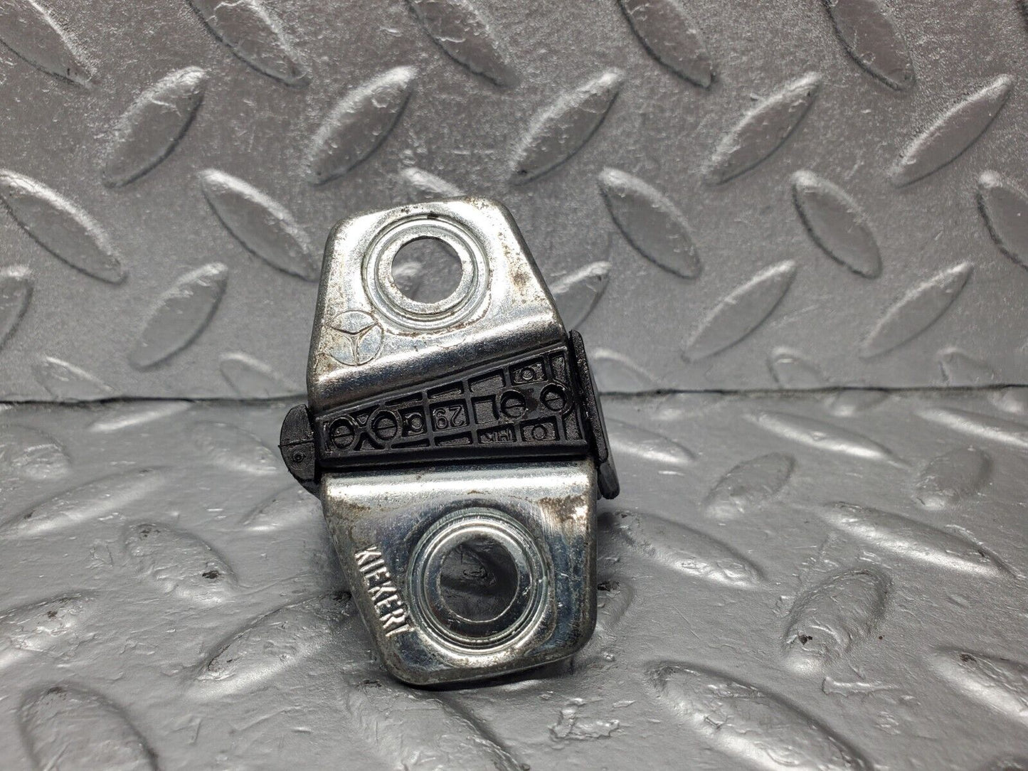 47007 Mercedes-Benz R129 320SL Coupe Door Lock Latch