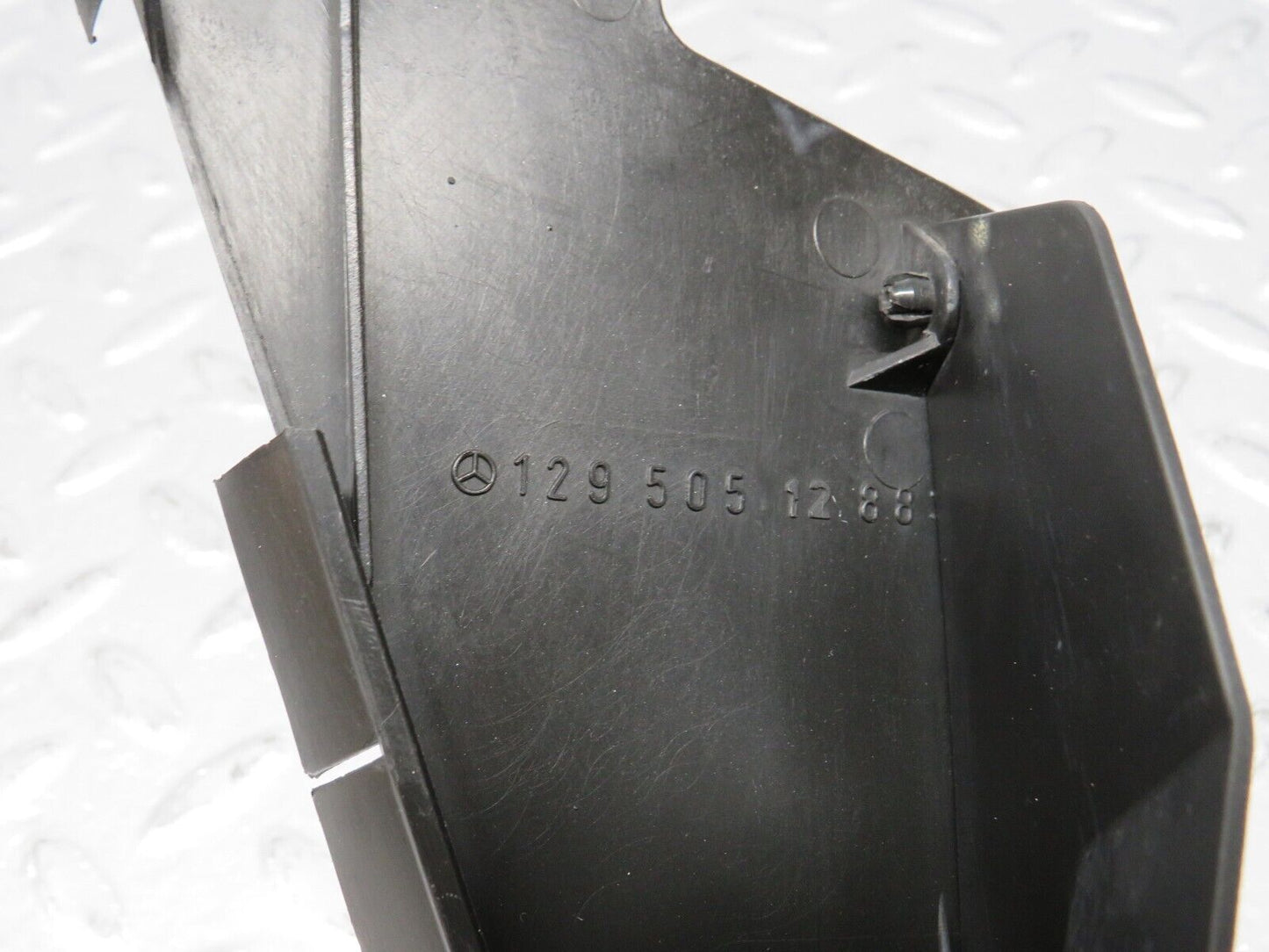39621 Mercedes-Benz R129 320SL Coupe Radiator Fan Shroud Cover 1295051388 1295051288 1295051788