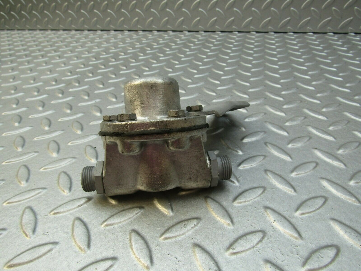 3346 Mercedes-Benz W116 350SE Oil Pressure Damper 1161870494
