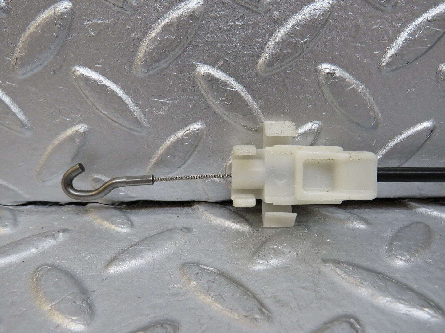 35076 Mercedes-Benz W210 320E Front Door Lock Cable