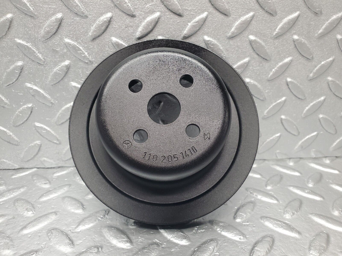 46634 Mercedes-Benz C123 280CE Coupe Water Pump Pulley 1102051410