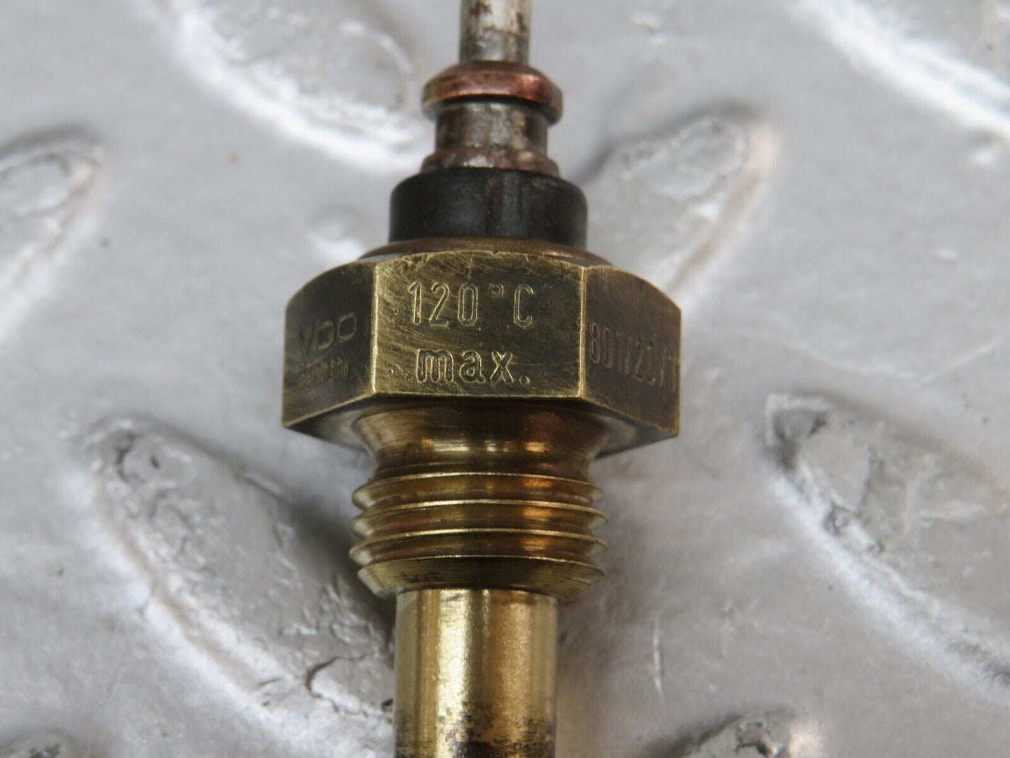 34497 Mercedes-Benz C126 380SEC Coolant Temperature Sensor VDO 0055421017