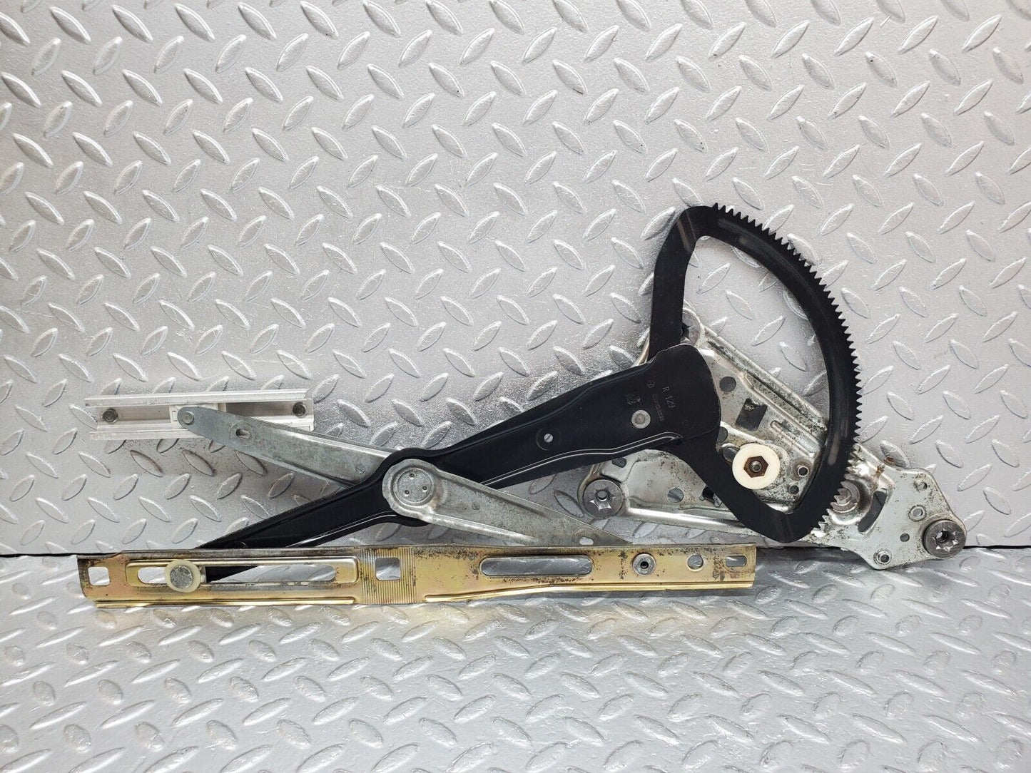 45246 Mercedes-Benz R129 300SL Coupe Power Window Regulator Left Side
