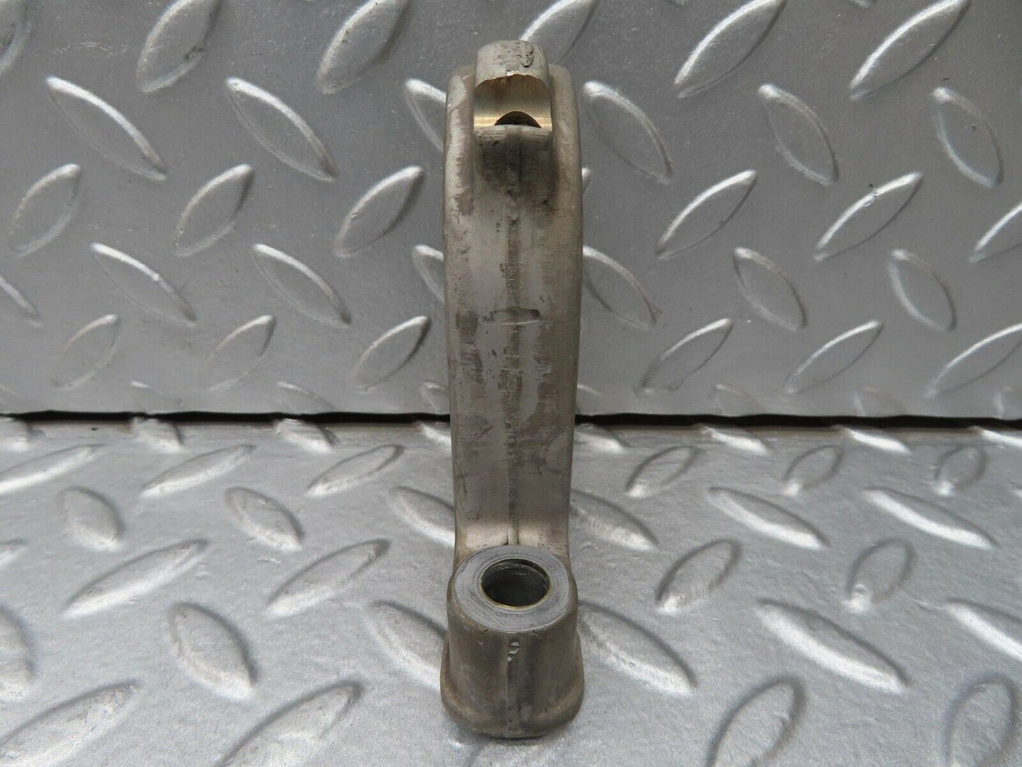 16550 Mercedes-Benz C107 350SLC Coupe Camshaft Tower Bearing 1160512112