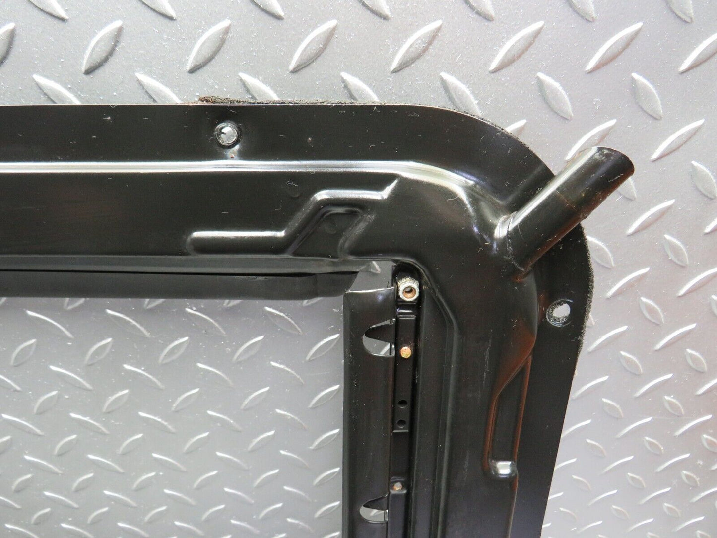 31708 Mercedes-Benz W201 190LE Power Sunroof Frame