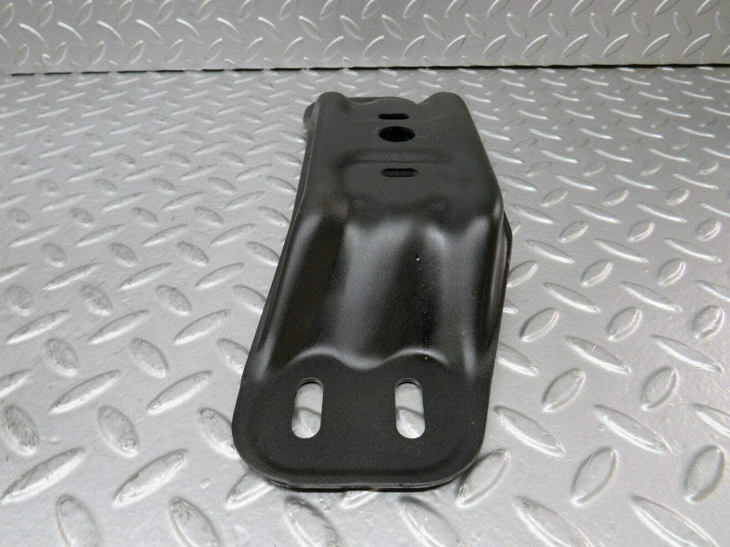 24349 Mercedes-Benz S124 220TE Wagon Gearbox Mount Bracket Holder