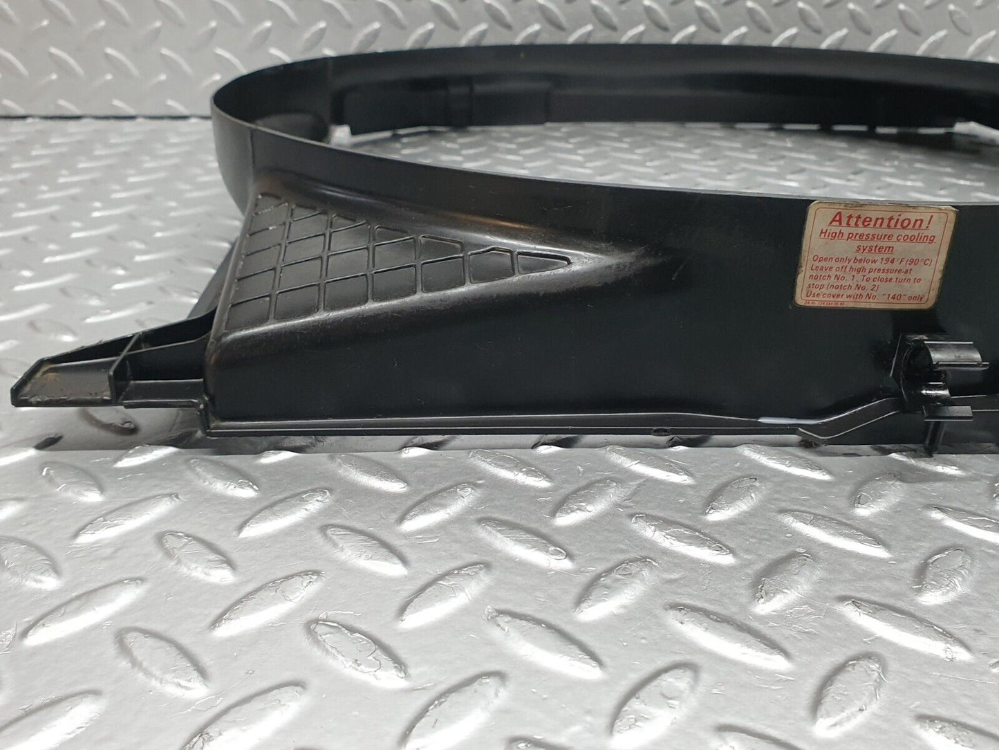 41159 Mercedes-Benz W126 300SE Radiator Fan Shroud Cover 1265051855