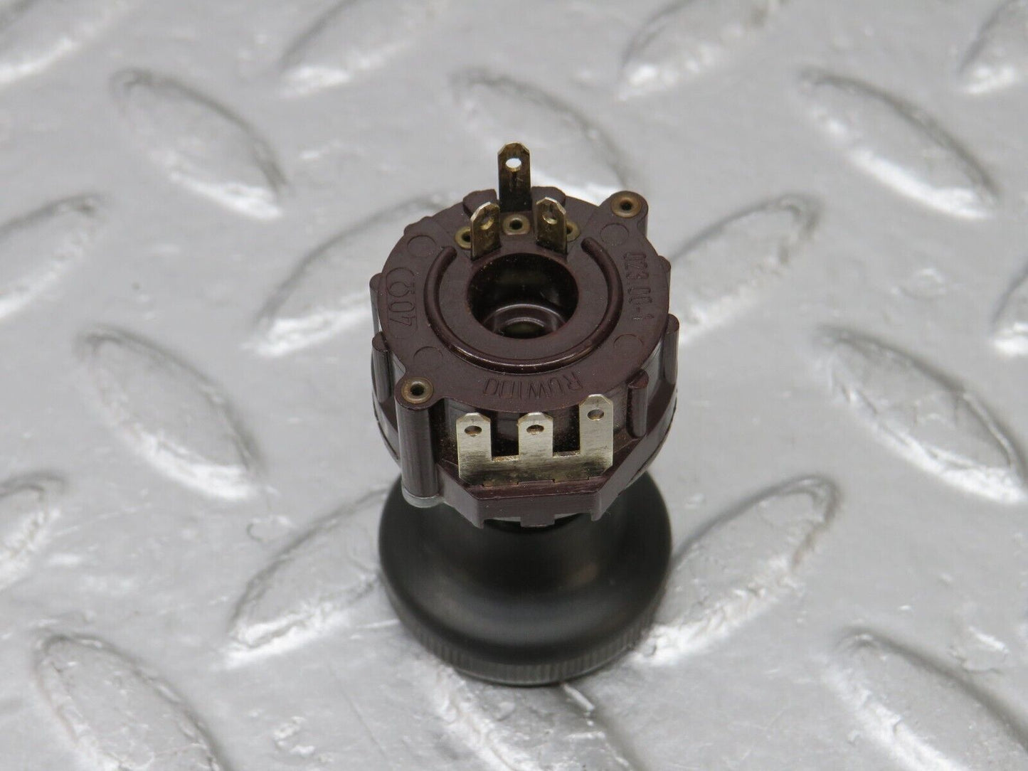 37463 Mercedes-Benz W109 300SEL Heater Control Switch 023.00-1