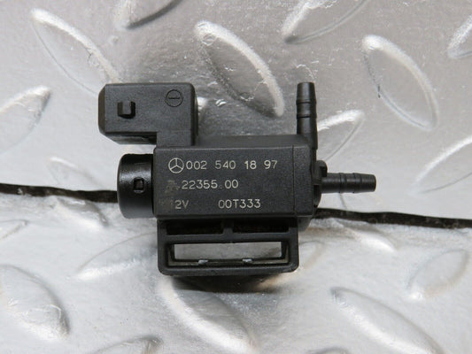 34960 Mercedes-Benz W210 320E Solenoid Vacuum Valve Pierburg 0025401897