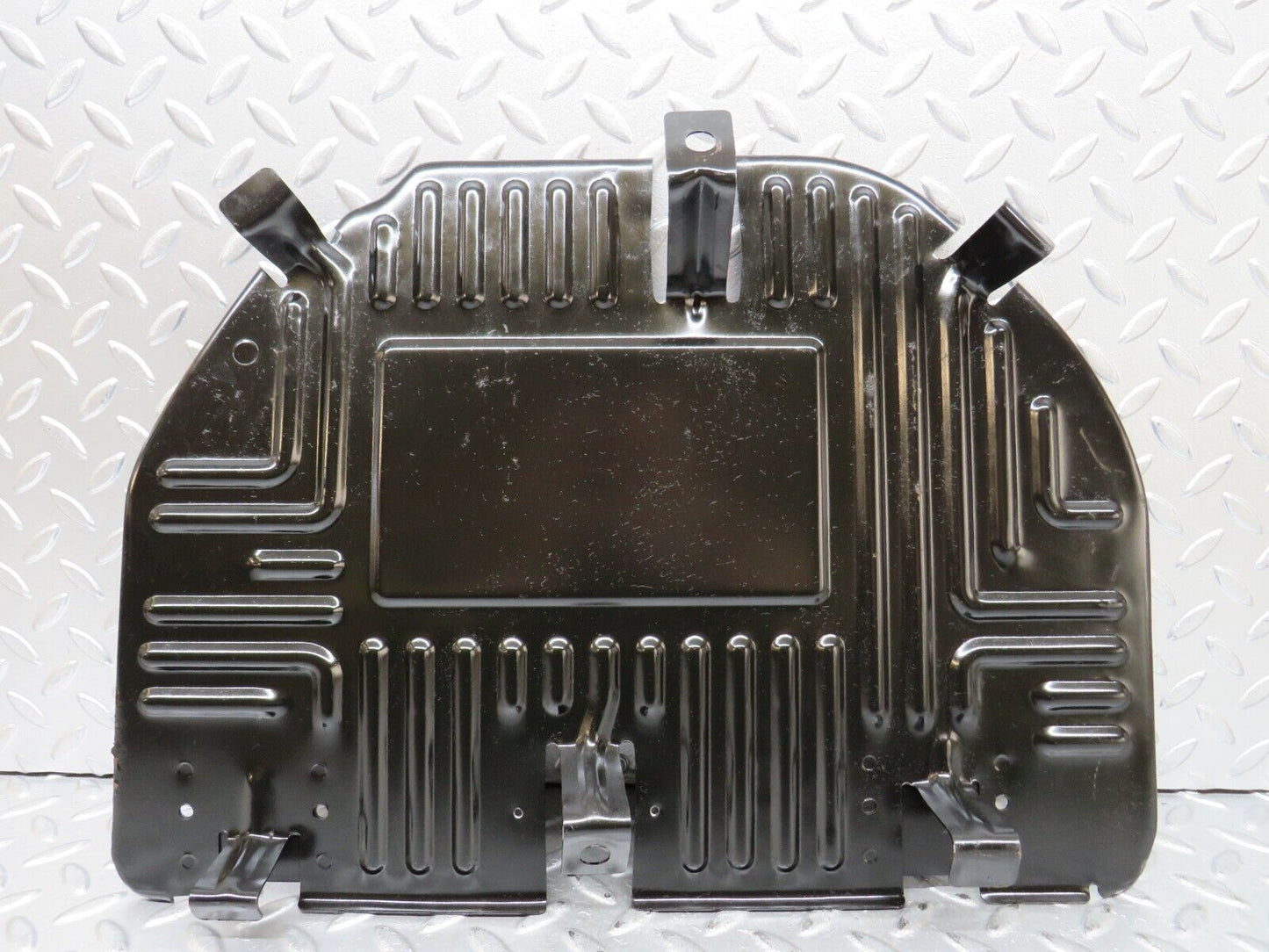 27762 Mercedes-Benz S124 300TE Wagon Front Right Floor Relay Cover 2028171320