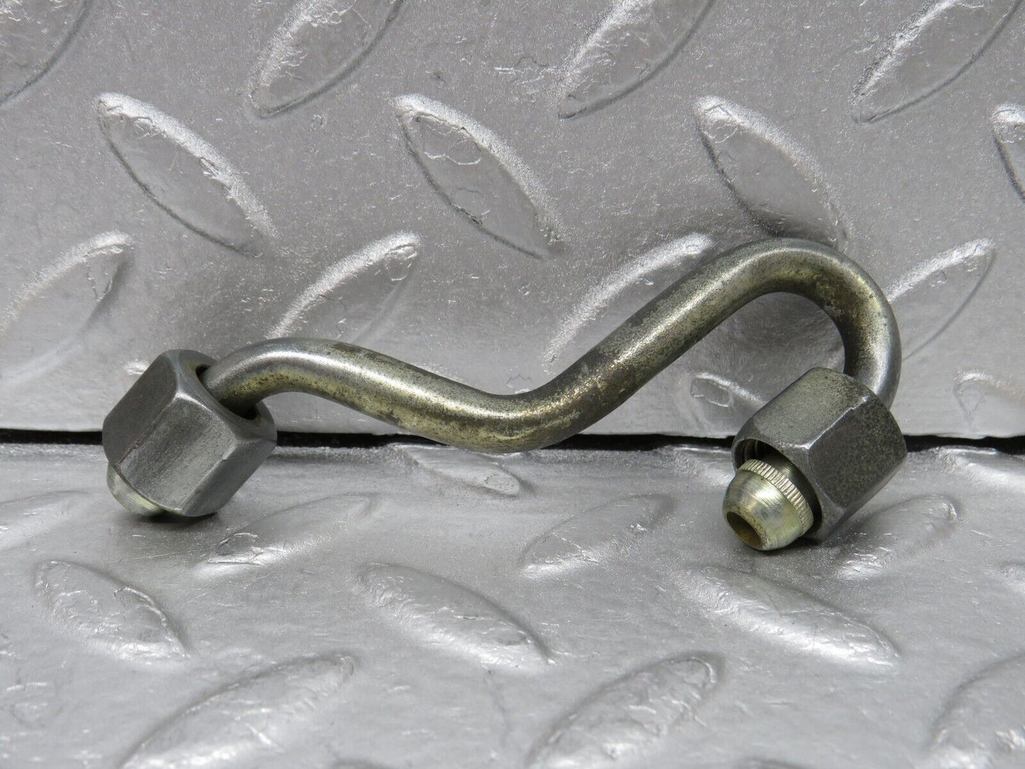 37110 Mercedes-Benz C126 420SEC Coupe Fuel Pipe Line