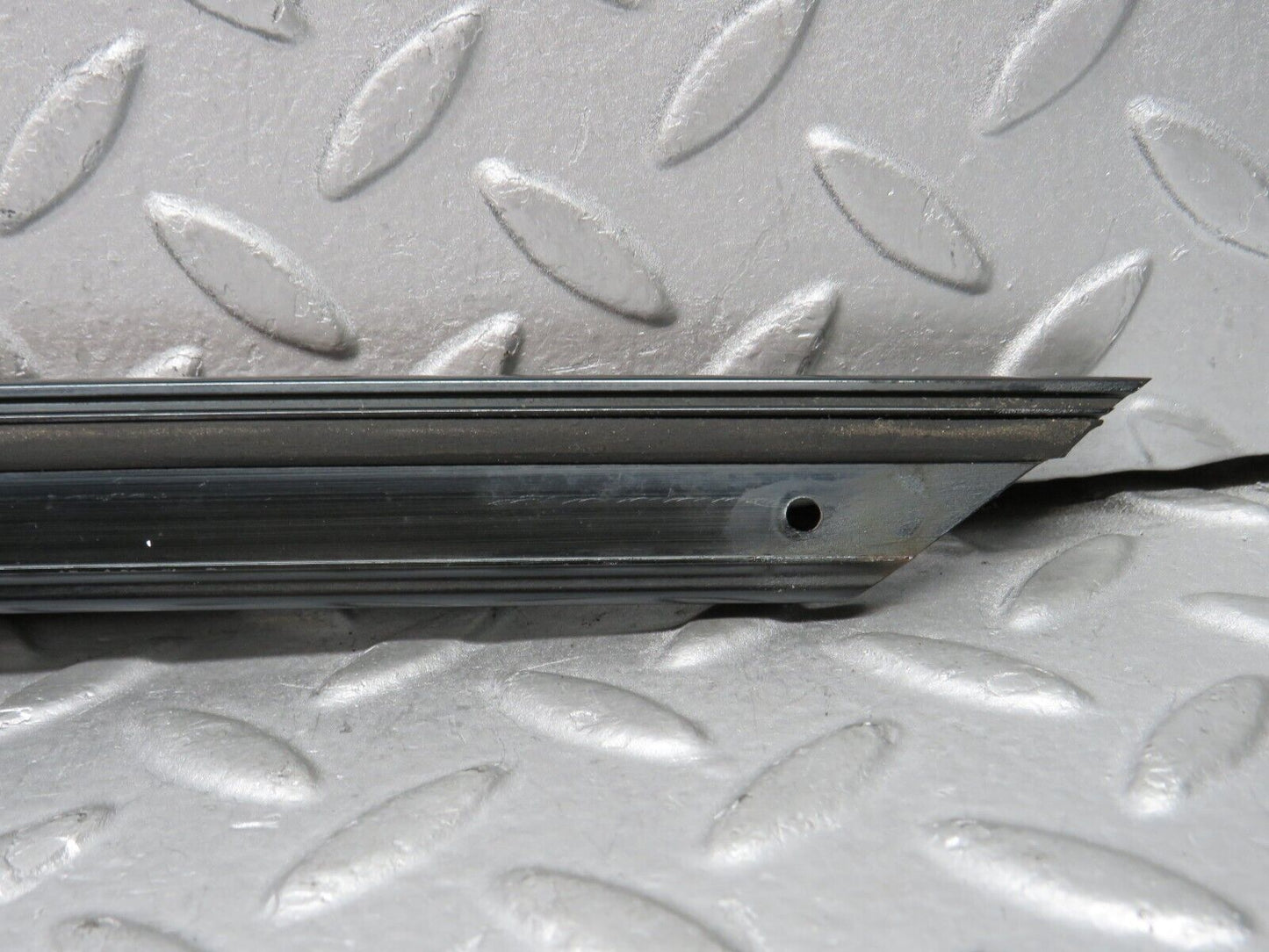 37895 Mercedes-Benz A124 320E Cabriolet A Pillar Sealing Rail Trim Left Side
