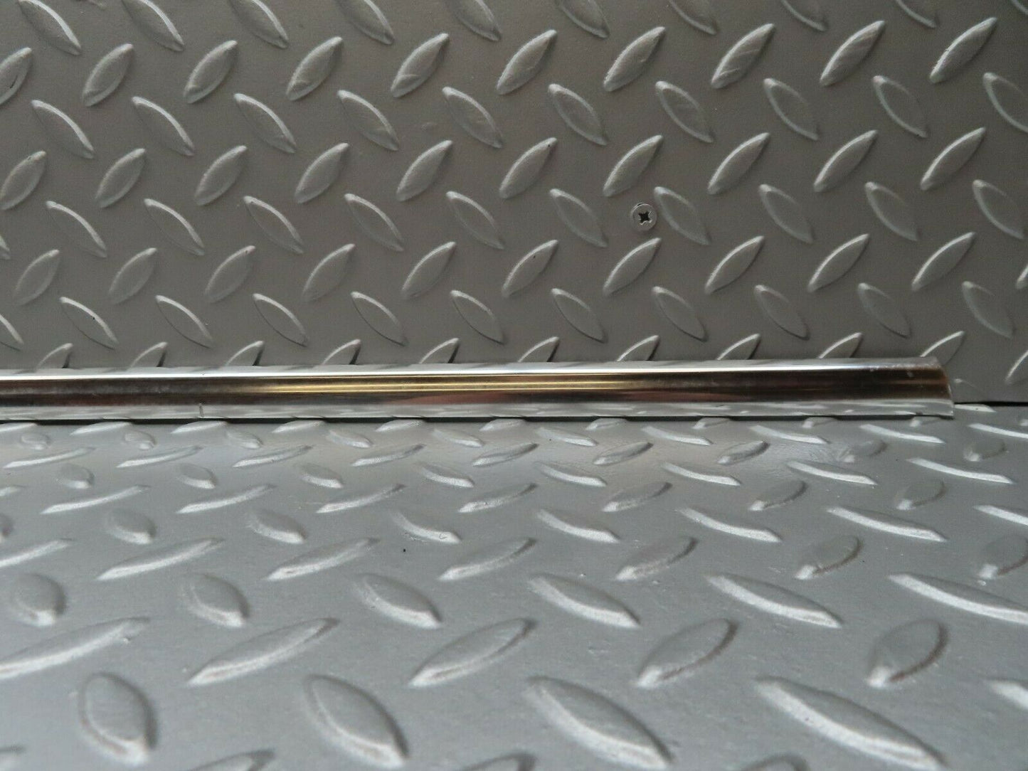 3744 Mercedes-Benz S123 200T Wagon Rear Left Door Chrome Moulding Trim
