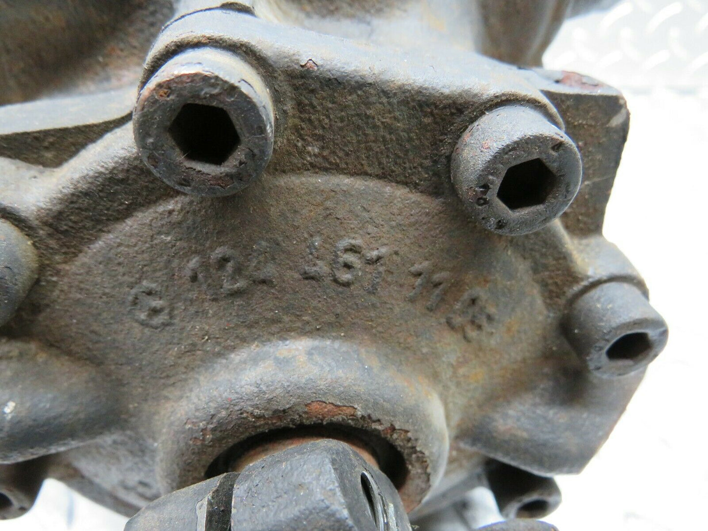 22638 Mercedes-Benz C124 E220 Steering Box Steering Rack 1244606401 1244611105