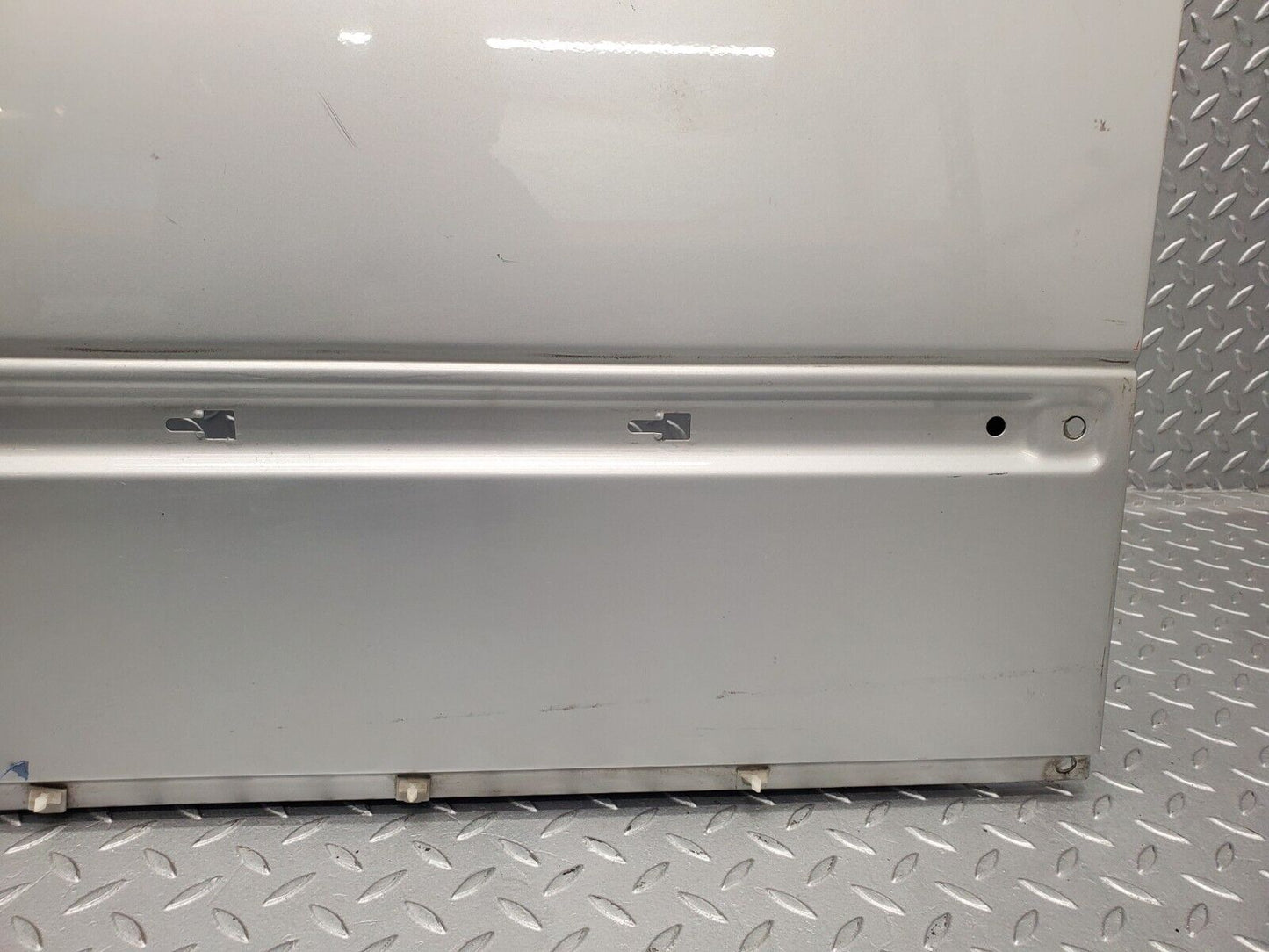 46122 Mercedes-Benz W124 Front Left Door