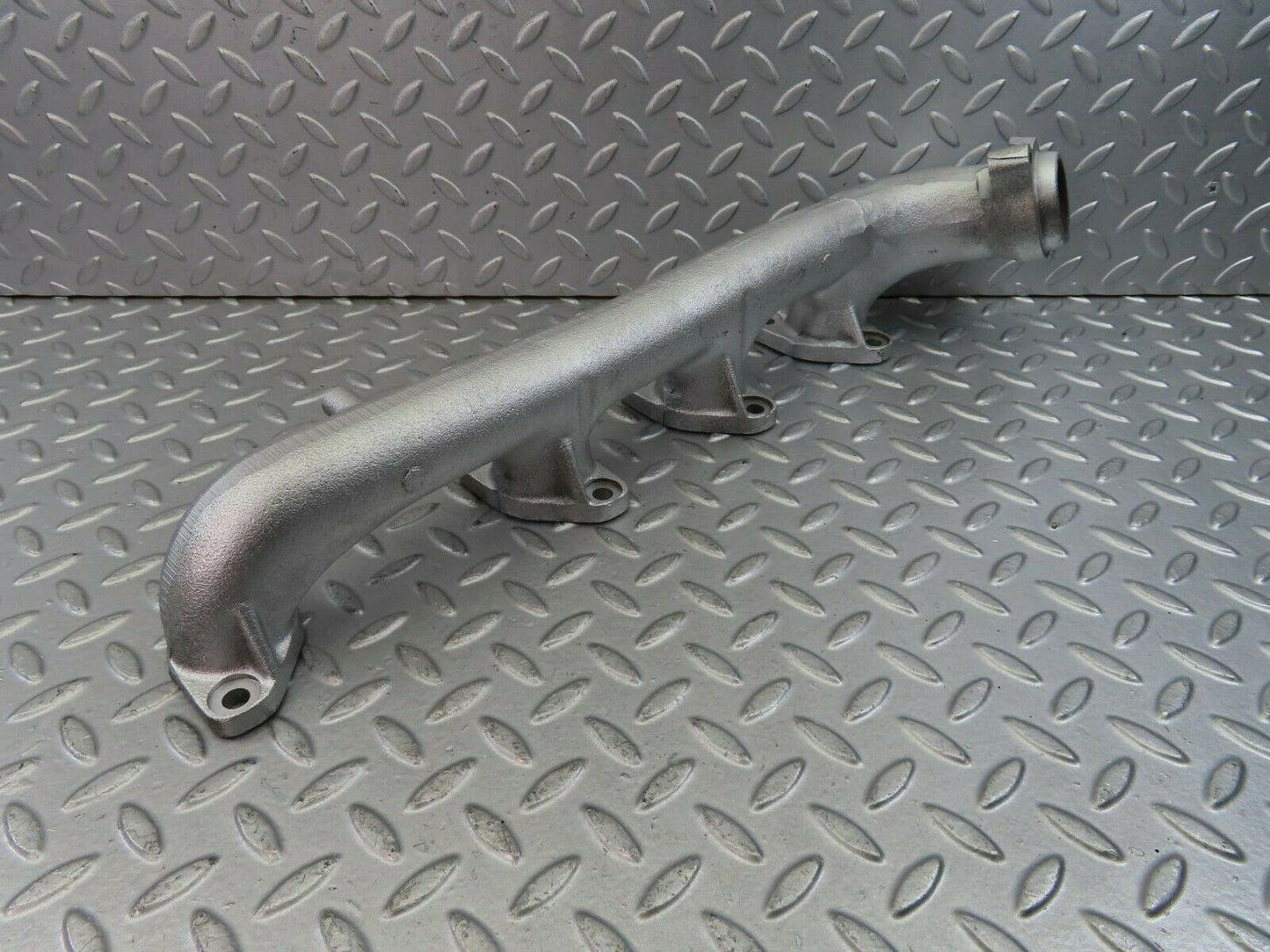 9085 Mercedes-Benz W116 Exhaust Manifold Left 1161423401