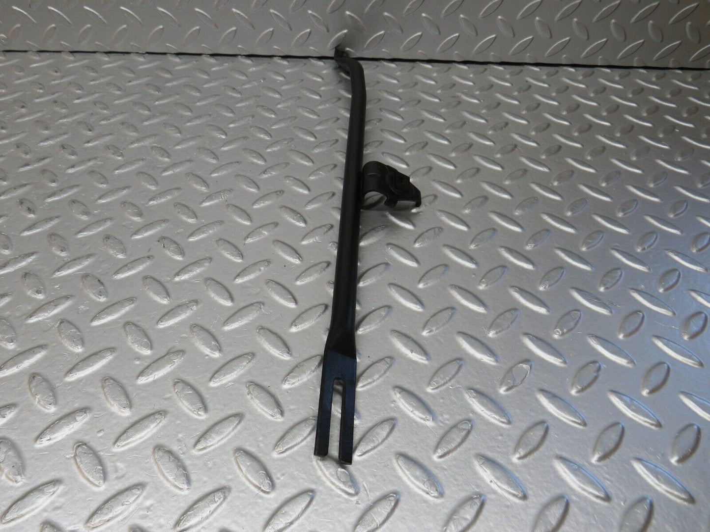 34604 Mercedes-Benz C126 380SEC Coupe Horn Bracket