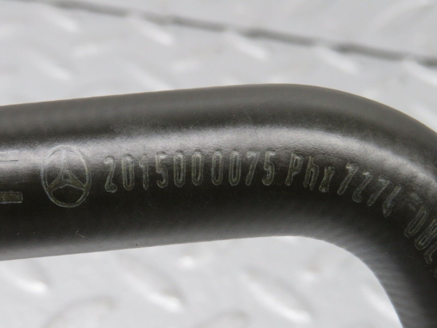 38890 Mercedes-Benz W201 190E Radiator Lower Hose 2015000075