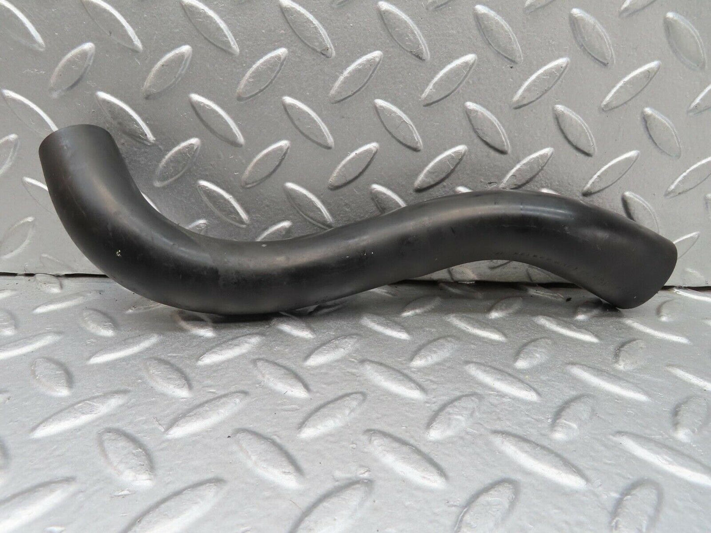 14765 Mercedes-Benz W201 190E Water Drain Rubber Hose Pipe 2016280094