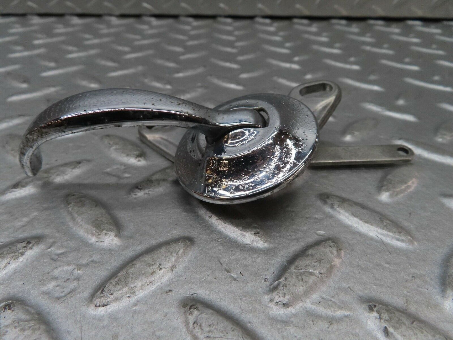 18836 Mercedes-Benz W121 190b Ponton Rear Right Interior Chrome Door Handle