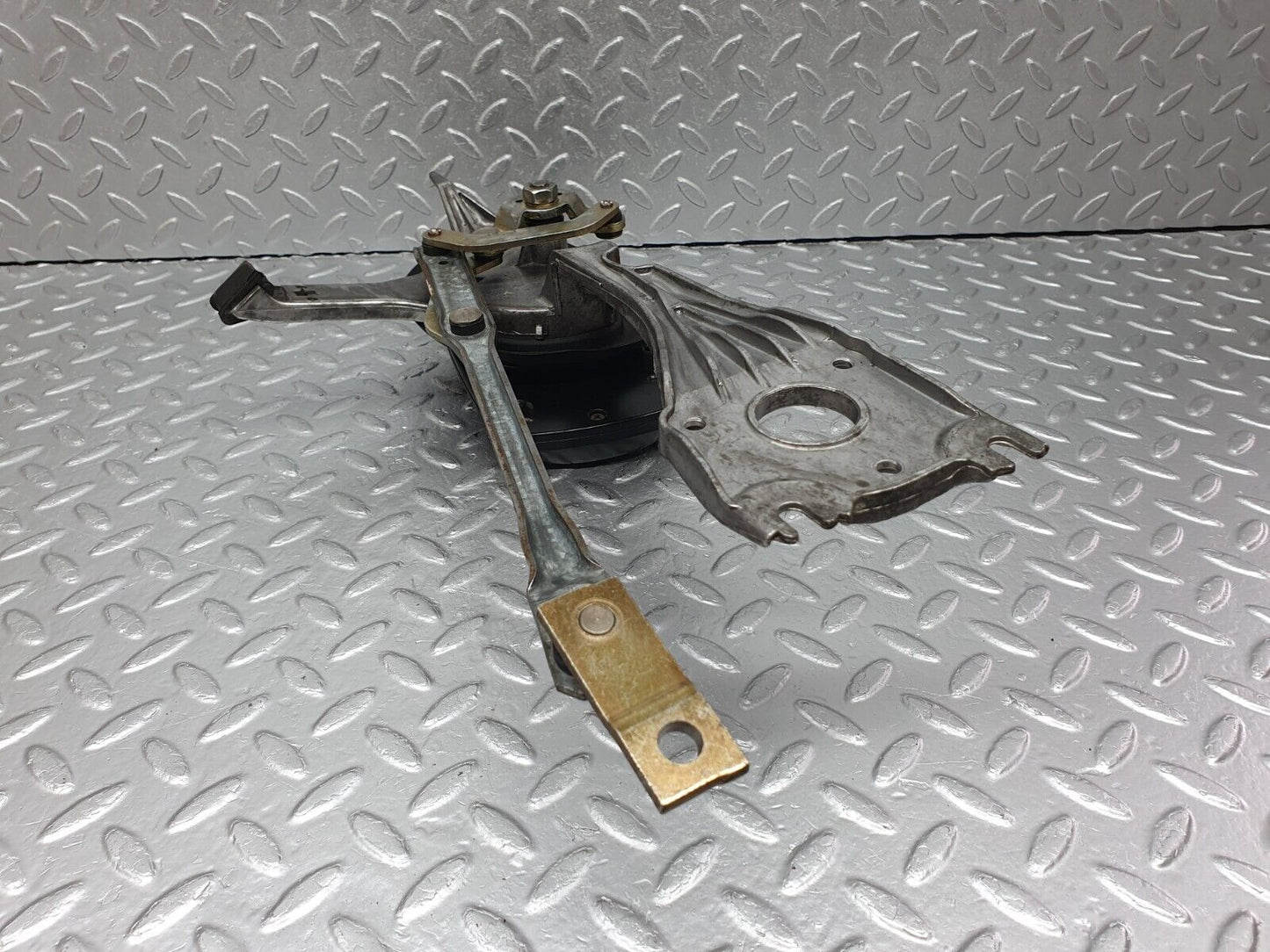 41405 Mercedes-Benz W124 200E Wiper Mechanism Linkage Bosch