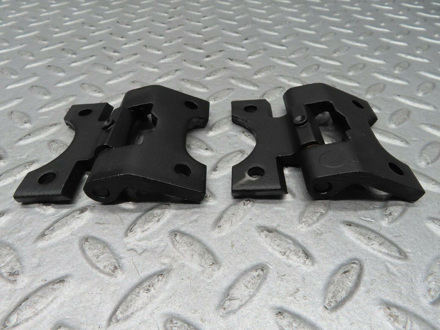 16698 Mercedes-Benz C107 380SLC Right Door Hinges