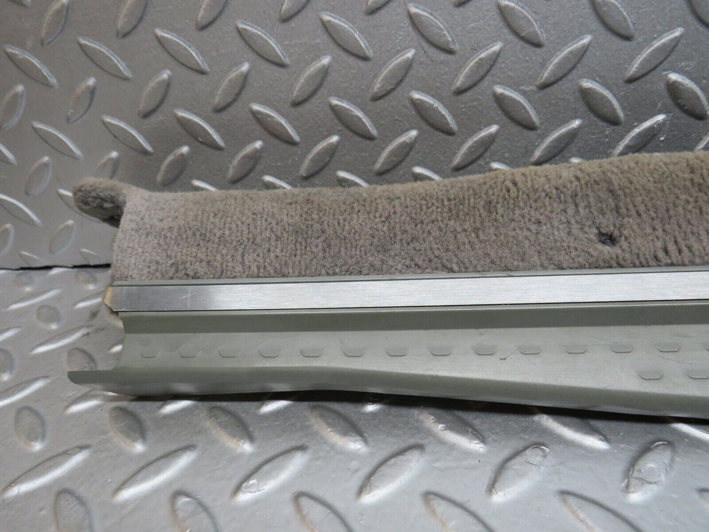 39366 Mercedes-Benz R129 320SL Coupe Left Door Sill Cover Grey 1296800135