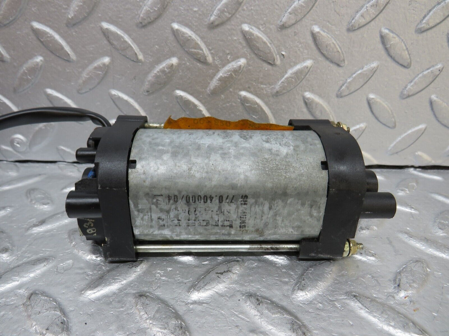37066 Mercedes-Benz C126 420SEC Coupe Front Left Seat Adjustment Motor Brose