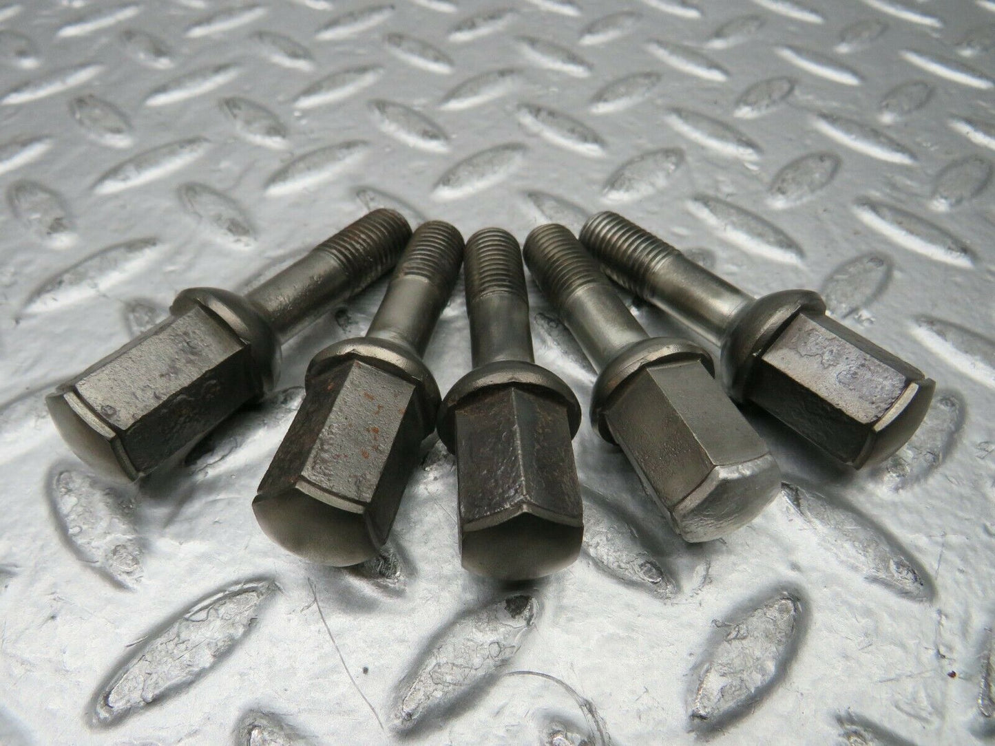 22926 Mercedes-Benz 5x Alloy Wheel Lug Bolt M12x1.5