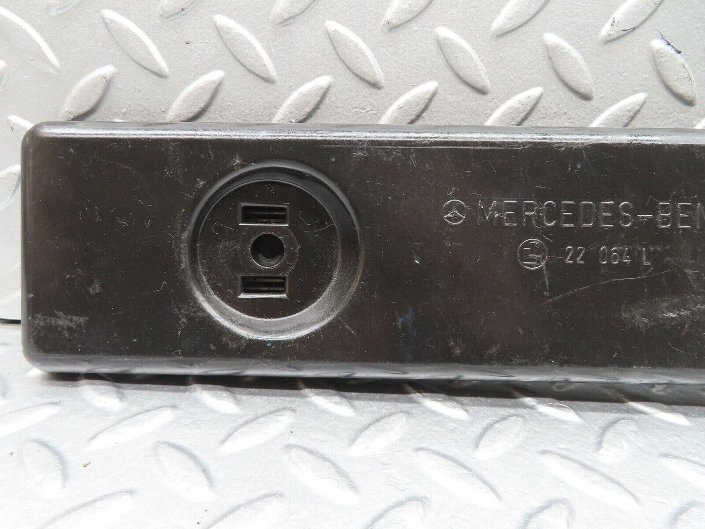 18098 Mercedes-Benz W123 200 Tail Light Bulb Holder Left