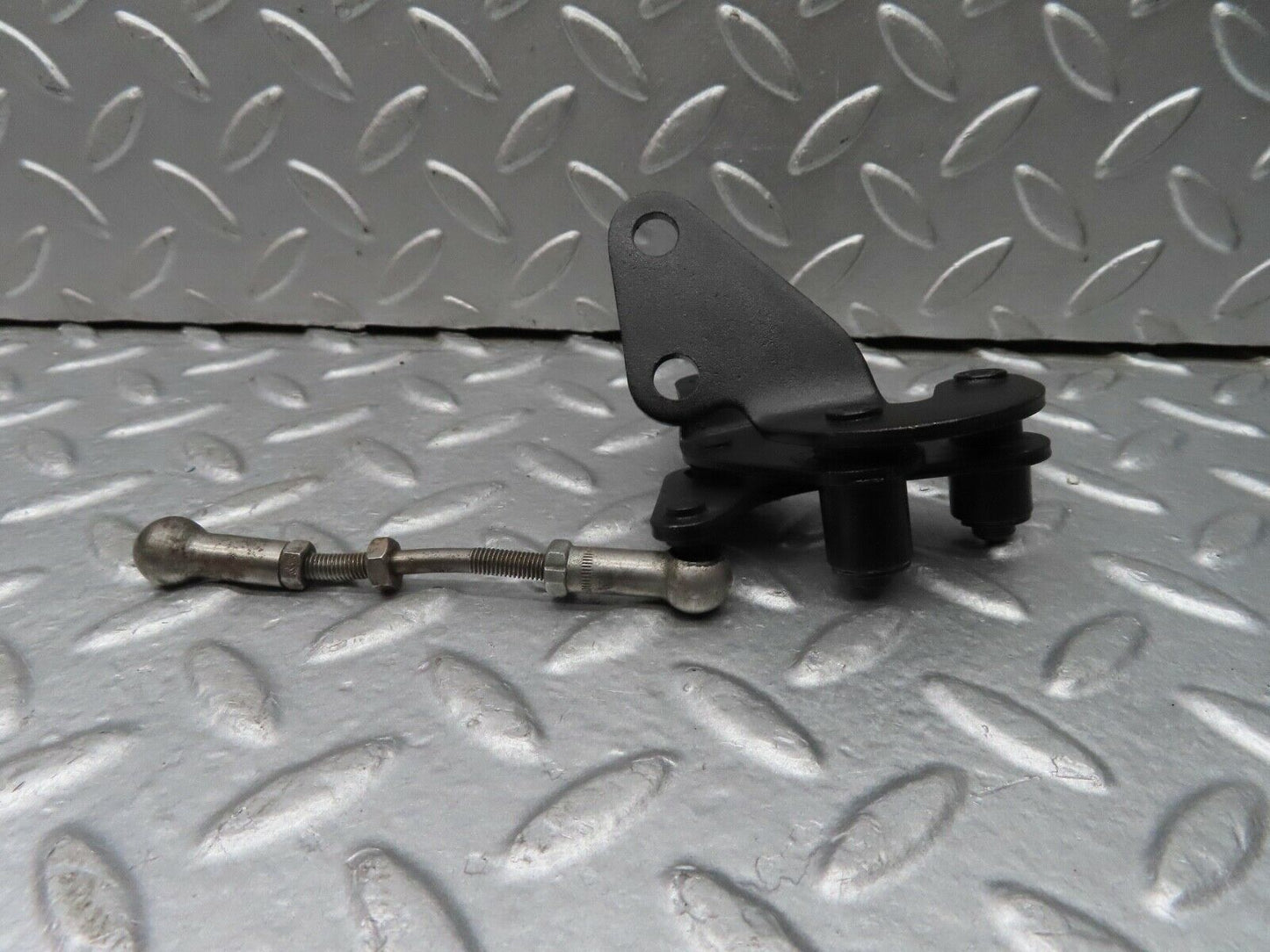 18201 Mercedes-Benz W111 220SE Coupe Throttle Linkage