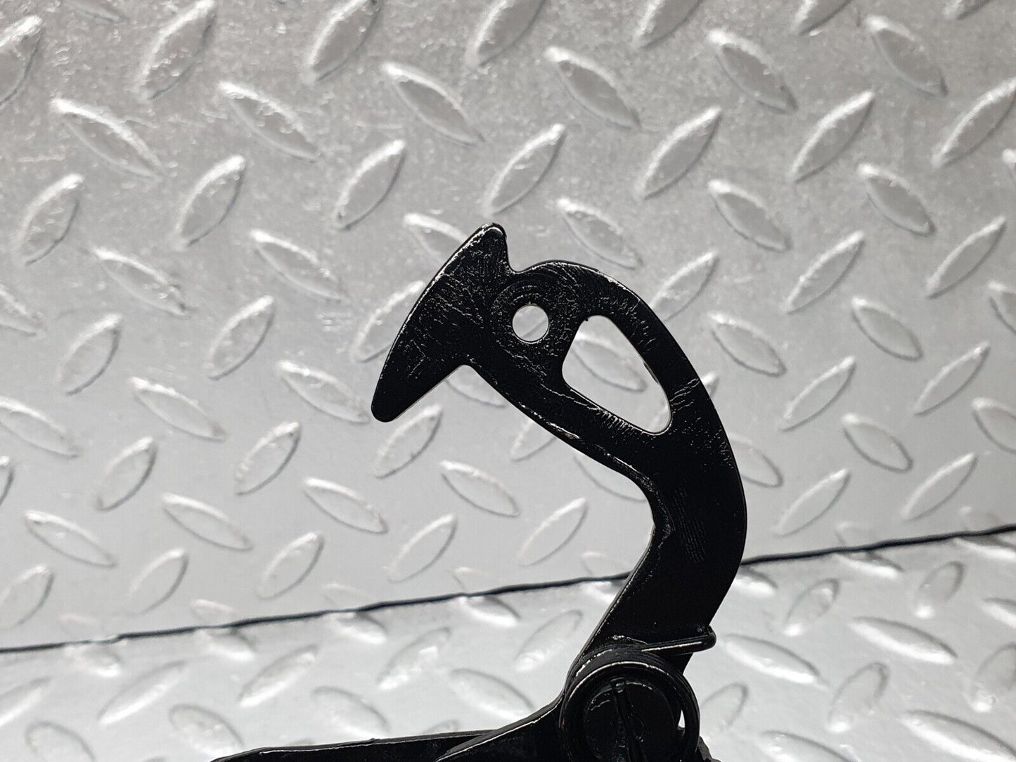 44069 Mercedes-Benz C123 230CE Coupe Bonnet Safety Latch