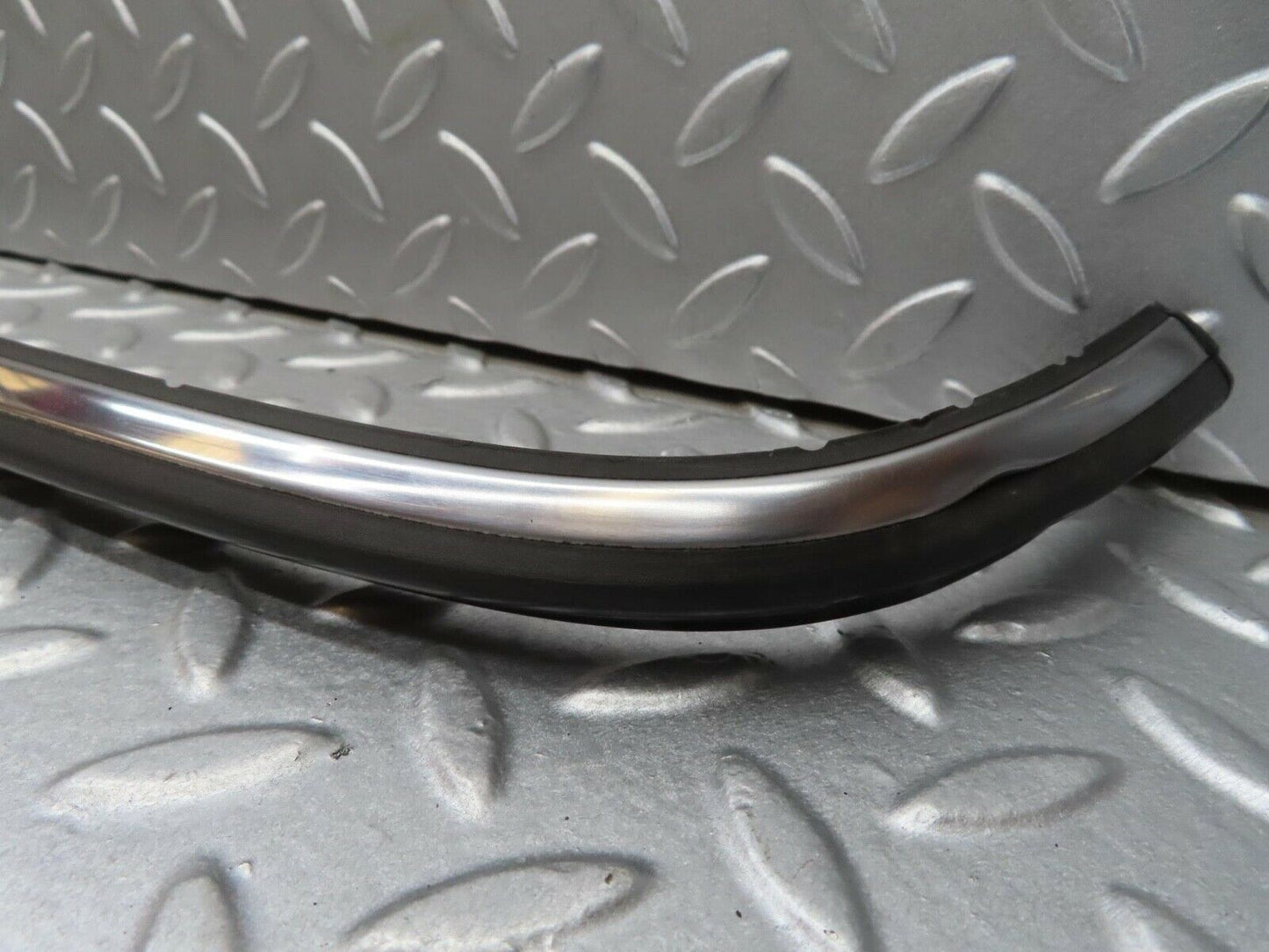 13450 Mercedes-Benz W123 200 Rear Left Fender Wing Centre Moulding Trim
