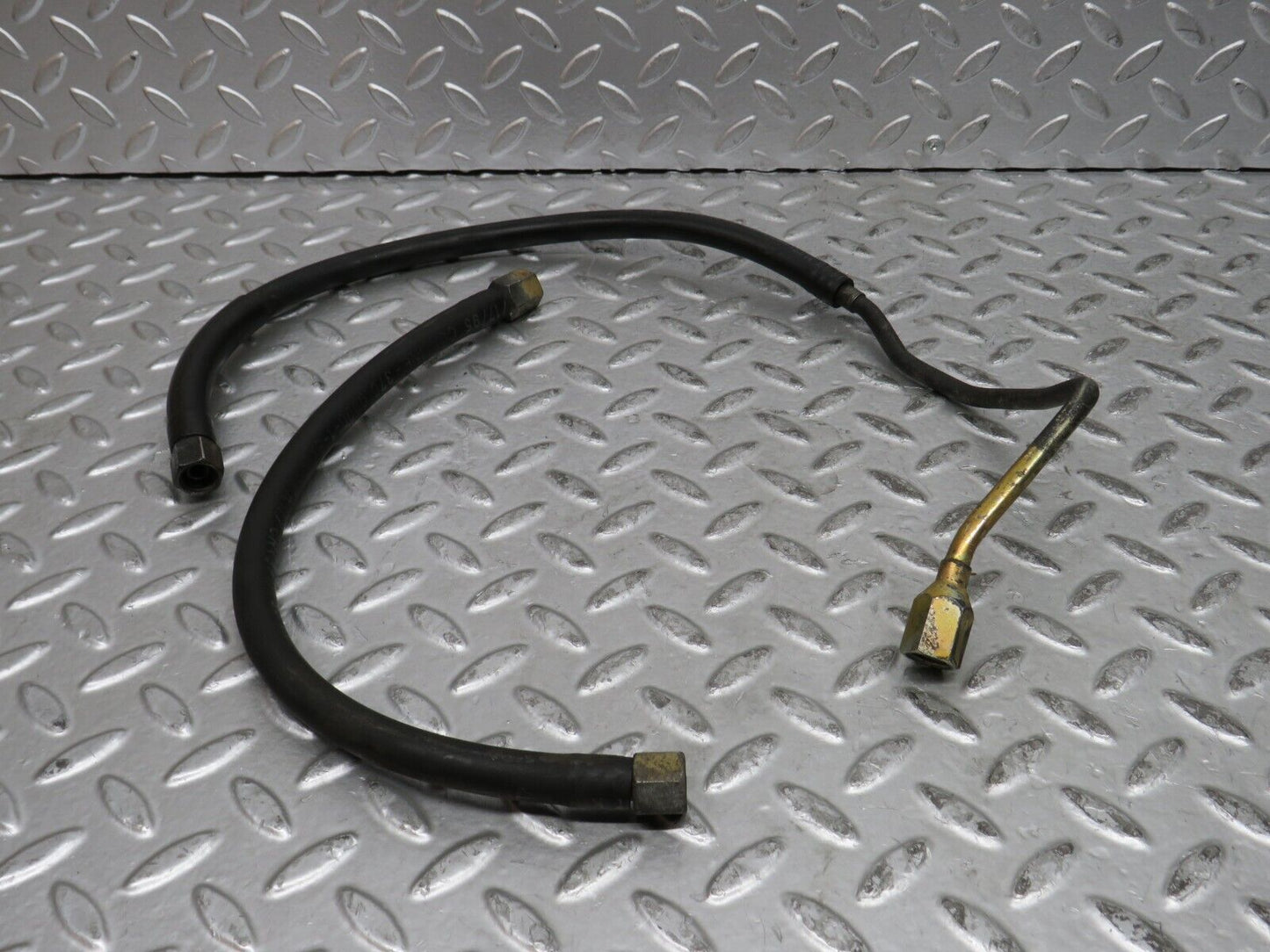 29167 Mercedes-Benz C124 320CE Coupe Fuel Hose Pipe Pair
