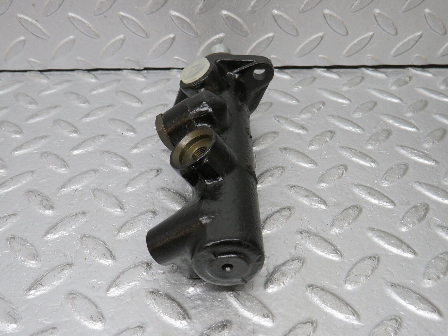 38219 Mercedes-Benz W110 W111 Brake Master Cylinder ATE New 03.2123-0609.3