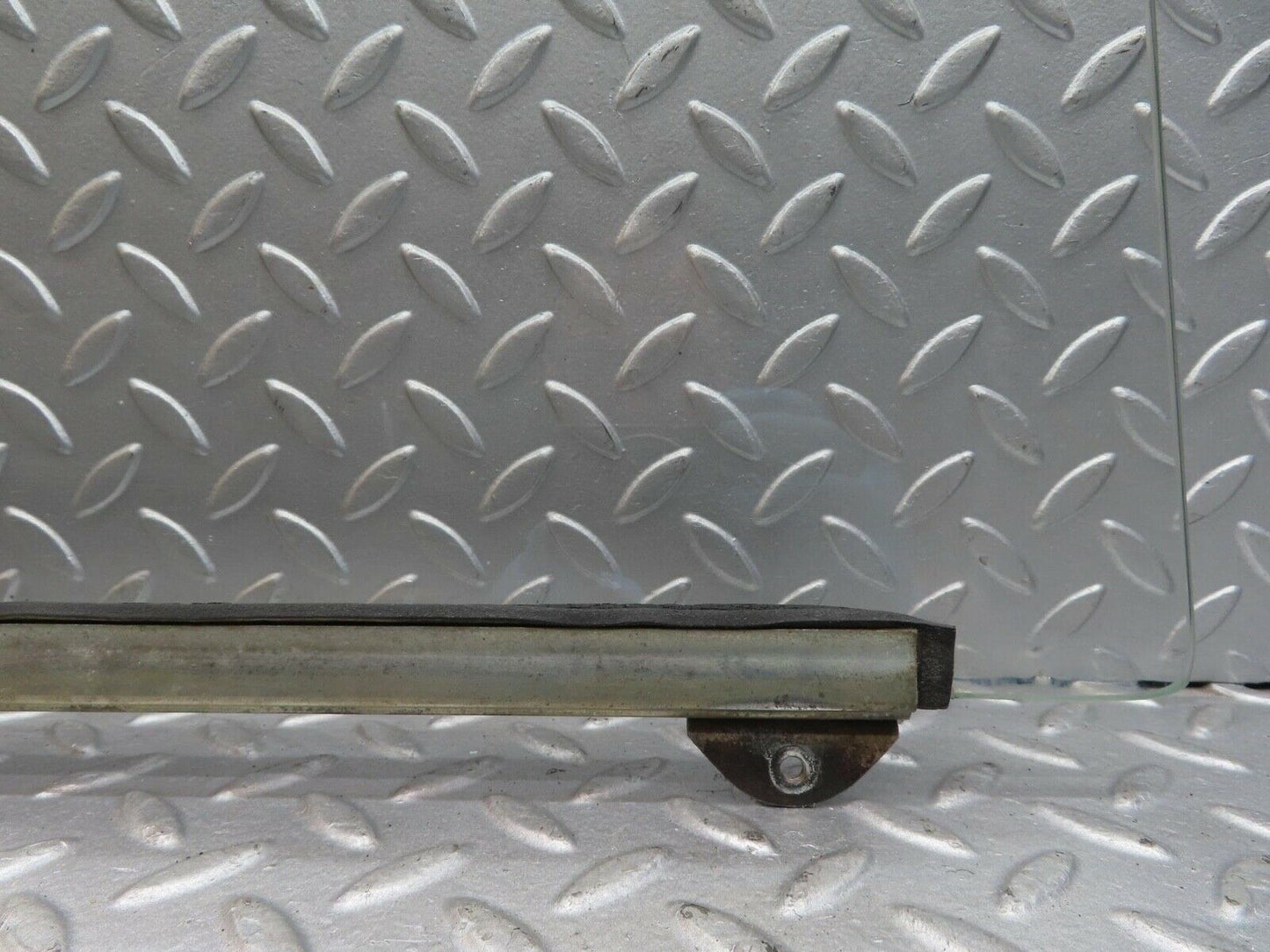 12658 Mercedes-Benz W111 220SE Front Left Door Window Glass