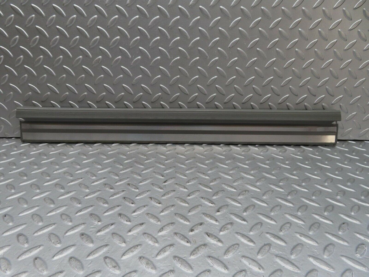 16443 Mercedes-Benz W124 260E Rear Left Door Sill Trim Grey