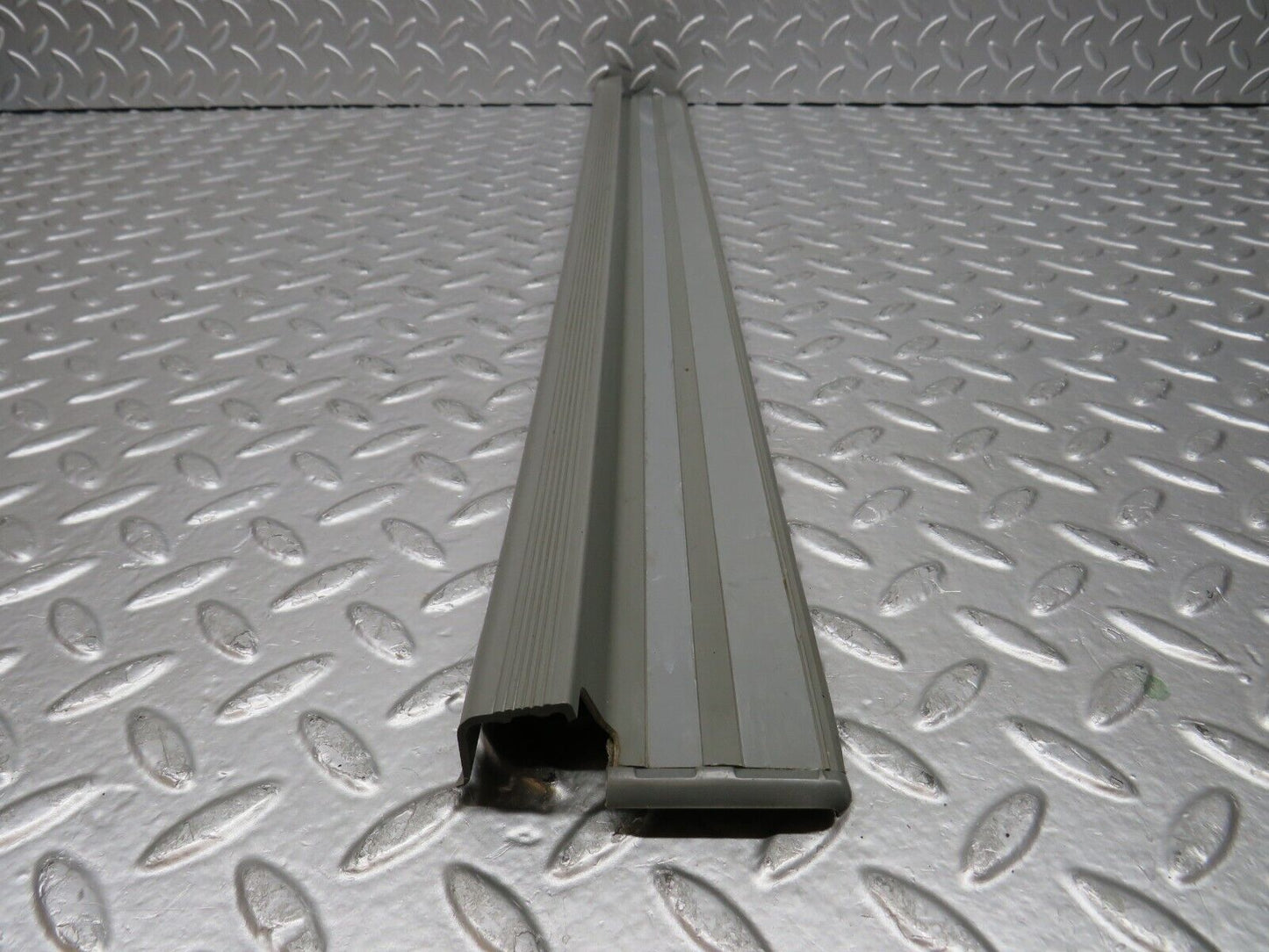 31207 Mercedes-Benz S124 220TE Wagon Front Left Door Sill Trim