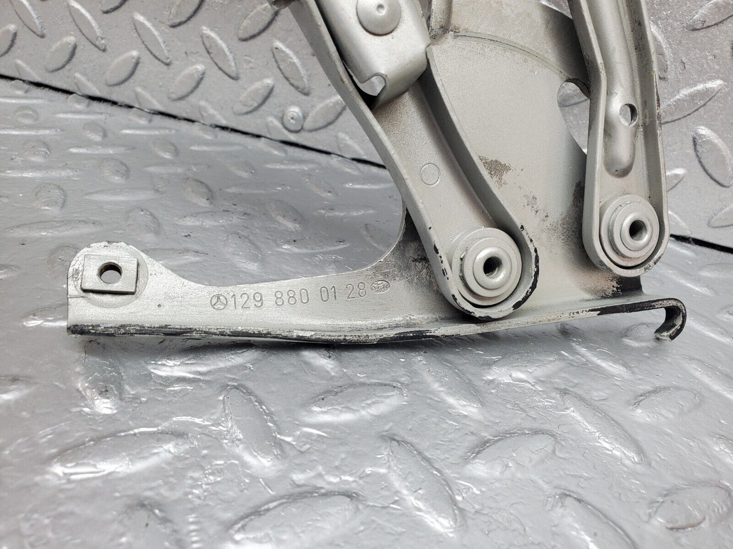 45085 Mercedes-Benz R129 300SL Coupe Bonnet Hinge Left 1298800128 1298870174