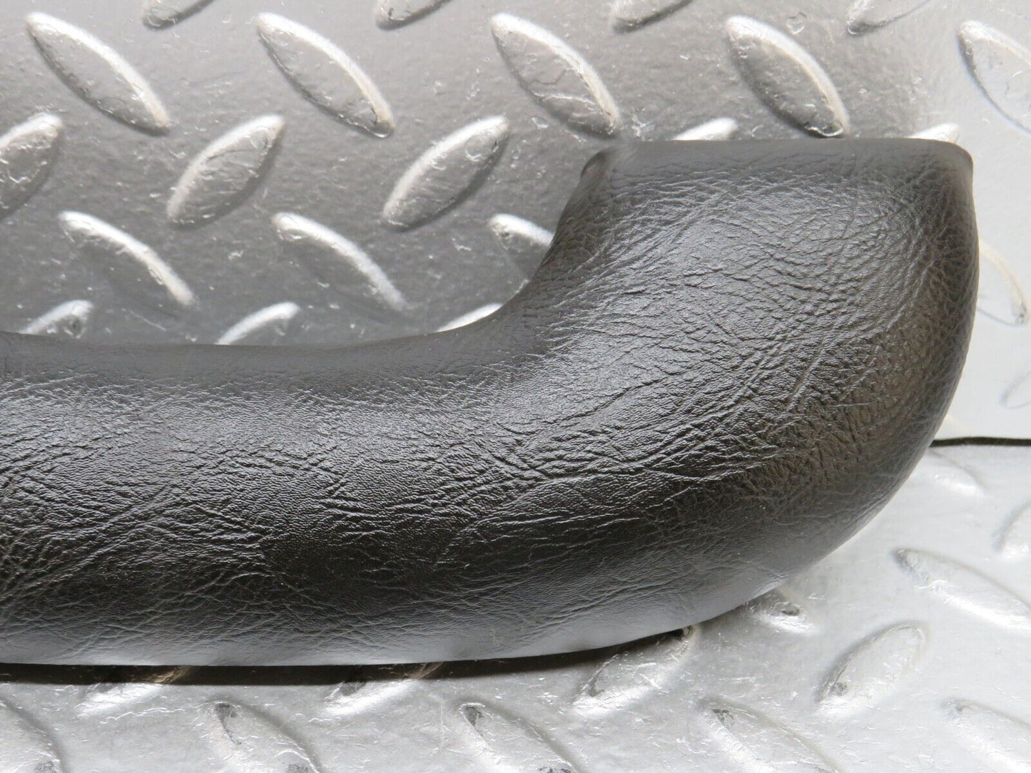 0185 Mercedes-Benz W120 Ponton Arm Rest Top Pad Black