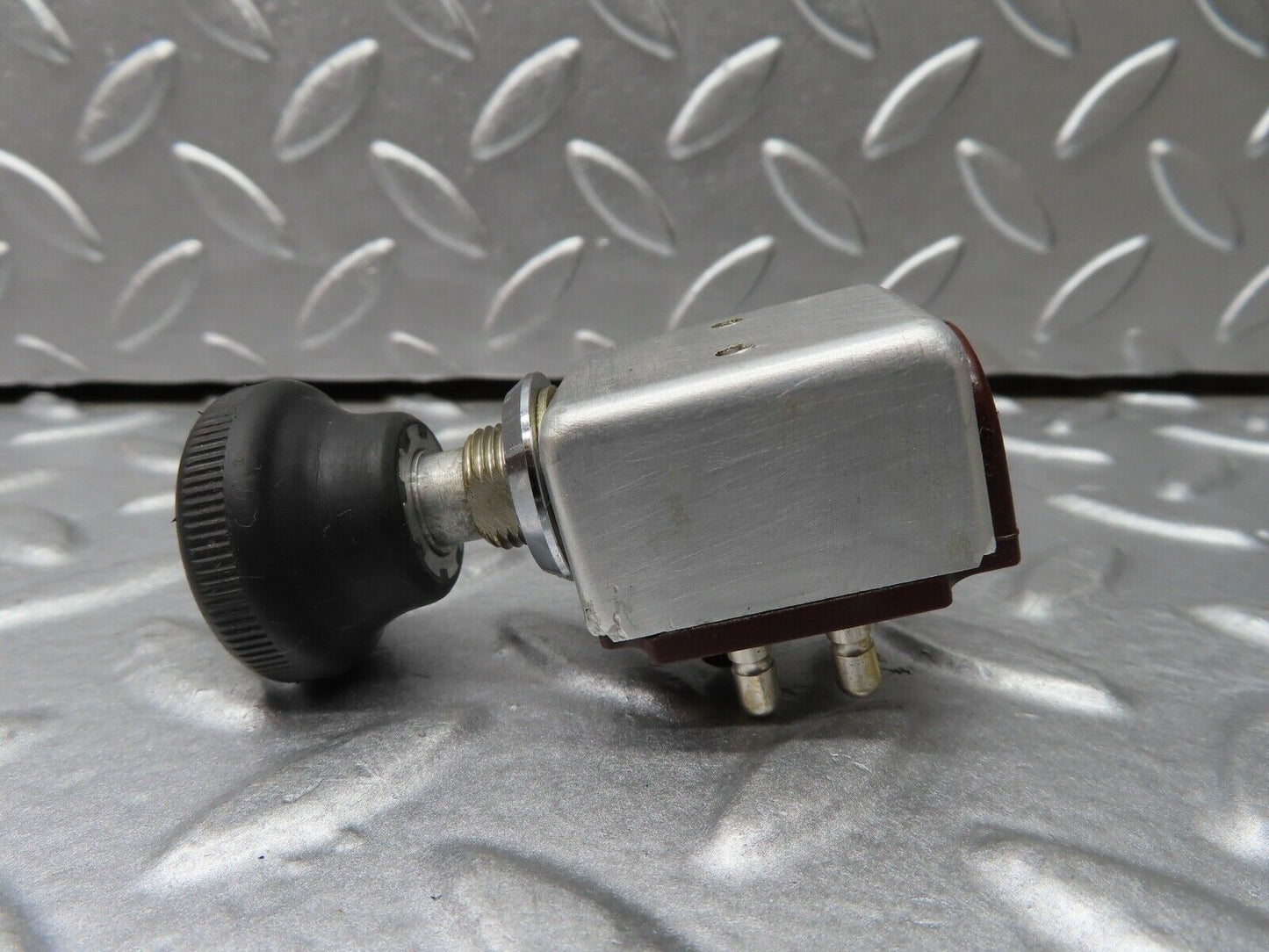 20323 Mercedes-Benz W114 280CE Coupe Rear Window Heater Switch