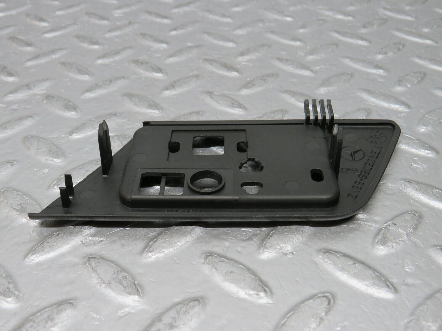 37765 Mercedes-Benz A124 320E Cabriolet Front Right Seat Electric Adjustment Trim