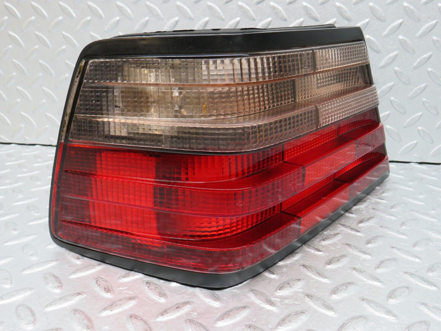 37847 Mercedes-Benz A124 320E Cabriolet Tail Light Left Side