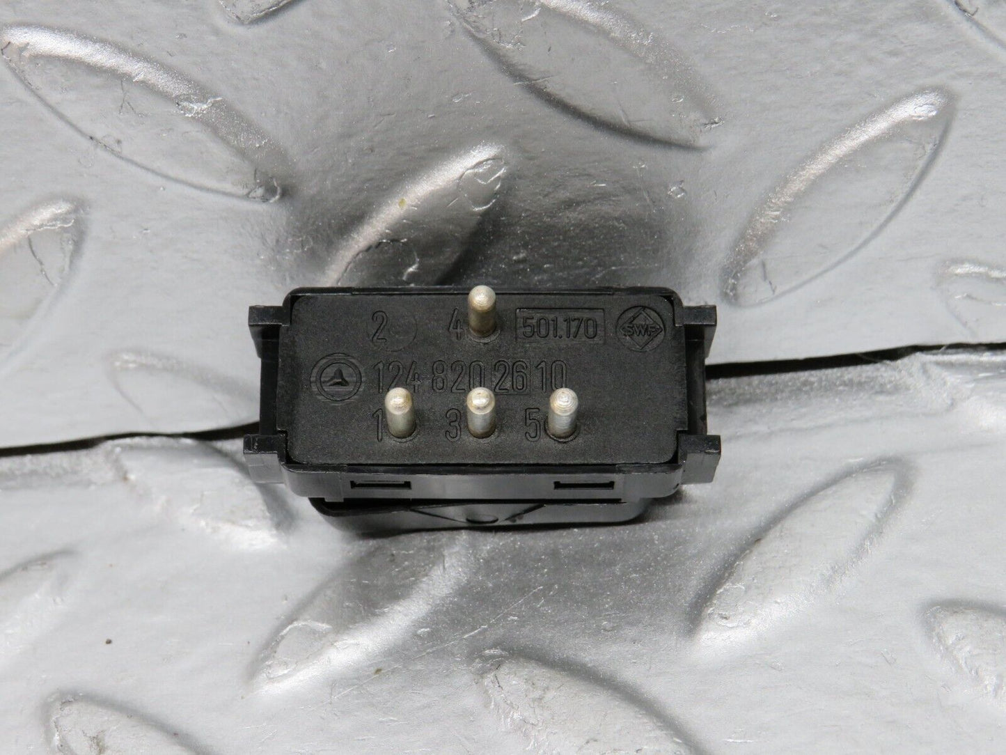 29526 Mercedes-Benz W124 230E Rear Headrest Release Control Switch