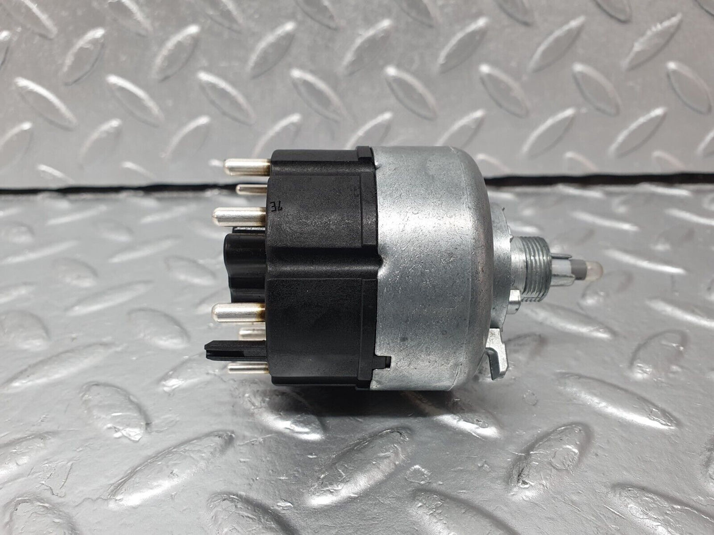 42164 Mercedes-Benz R129 320SL Coupe Headlight Switch 0005456004